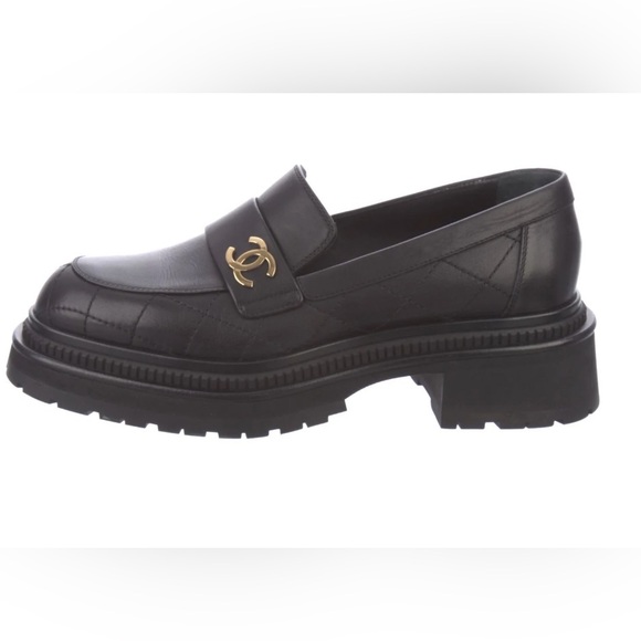 CHANEL Shoes - CHANEL Black Leather CC Logo Chunky Loafers